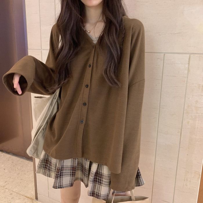 Knitted cardigan coat for women Spring and Autumn New Korean style thin sweater loose short coat for small people