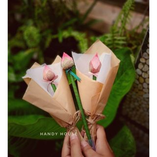 Viết sen handmade- quà tặng của người Việt đi khắp năm châu