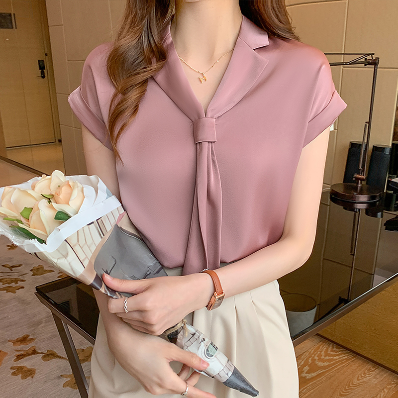 Áo sơ mi nữ tay ngắn cổ chữ V thời trang quyến rũ