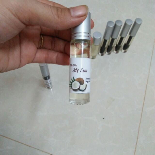 Tinh dầu dừa handmade mẹ Sim (bi lăn).