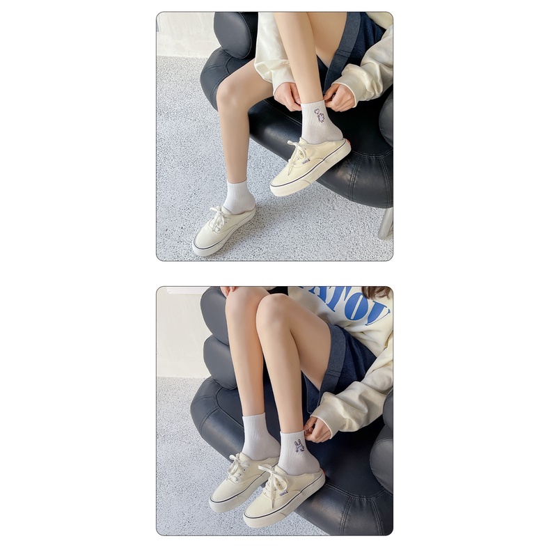 Vớ tất cổ trung trắng thêu icon gấu nâu ôm tim