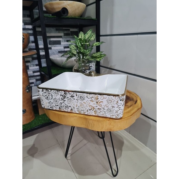 Lavabo sứ họa tiết hoa cao cấp
