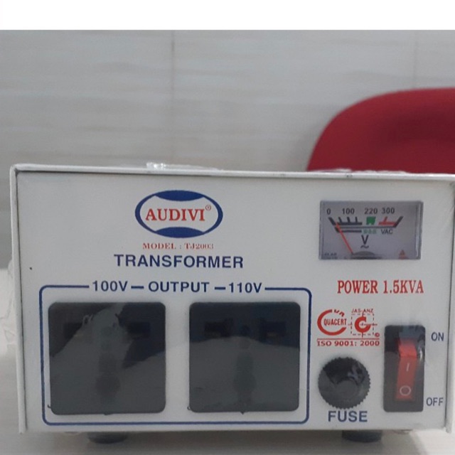 Chuyển nguồn điện 220v sang 110v loại 2000w , Bảo hành 12 tháng