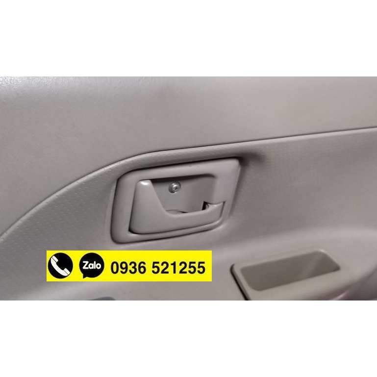 Tay mở cửa bên trong Suzuki Wagon R+ 2001-2007 Màu xám và các dòng xe tương ứng khác Giá 1 cái