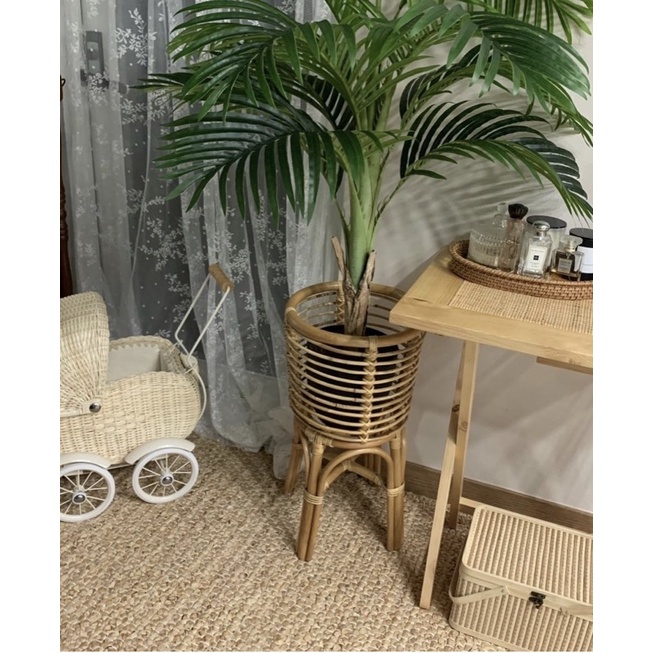 Kệ để cây bằng Mây
