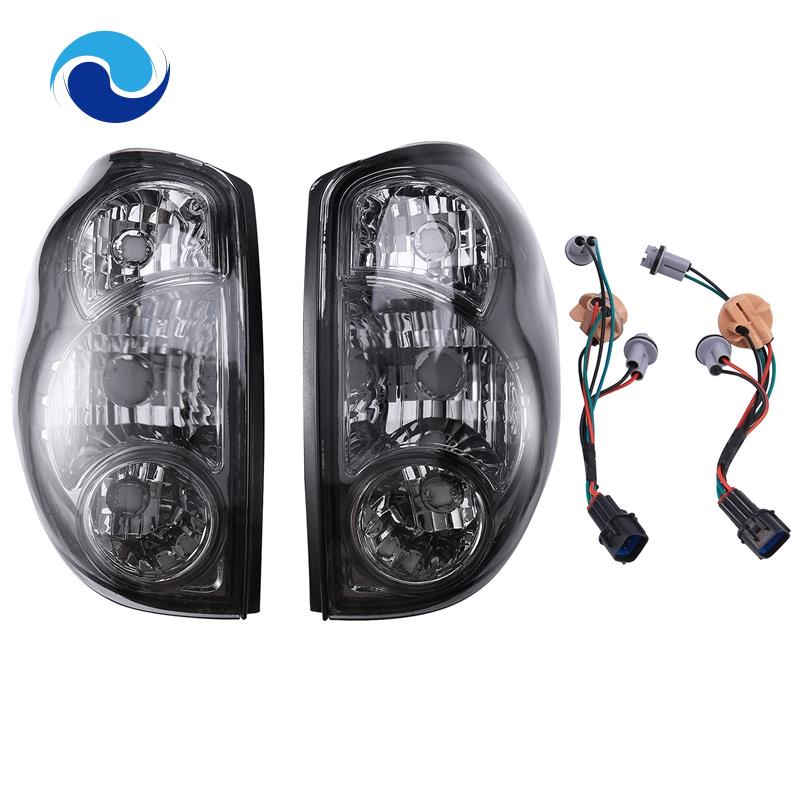 Đèn phanh xe hơi Mitsubishi L200 Triton Colt Pickup 2005-2016 kèm dây