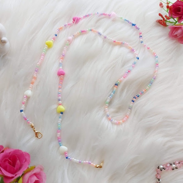 Dây đeo khẩu trang trái tim hồng handmade