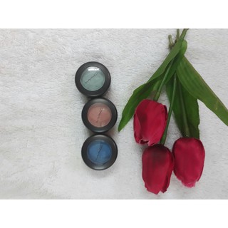 phấn mắt mac xanh lá
