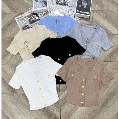 Áo len cổ v vạt bầu tôn dáng cộc tay màu