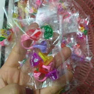 10 nhẫn nhựa trẻ em