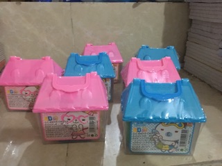 Đất nặn hình ngôi nhà