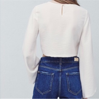 Croptop mango màu trắng auth new tag size s