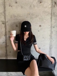SET ÁO CROP CỔ BẺ KÈM CHÂN VÁY