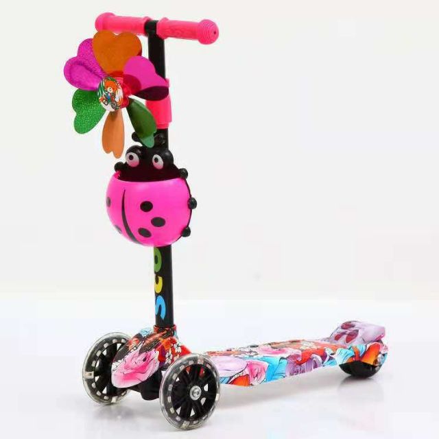 Xe trượt scoorter 4 bánh,có đèn,giỏ, chong chóng