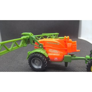 Máy kéo và bộ tưới cây Siku