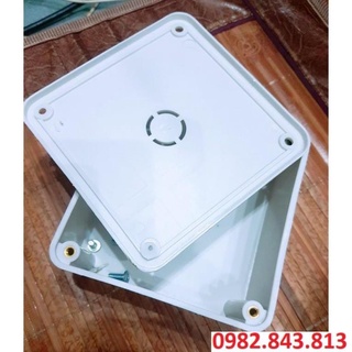 HỘP ĐỰNG NGUỒN CAMERA 11*11 (HỘP BẢO VỆ NGUỒN)