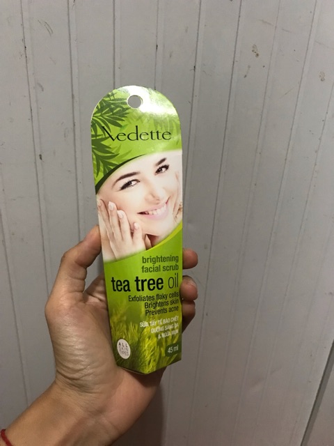 Sữa tẩy tế bào chết dưỡng sáng da và ngừa mụn Vedette -45ml | BigBuy360 - bigbuy360.vn