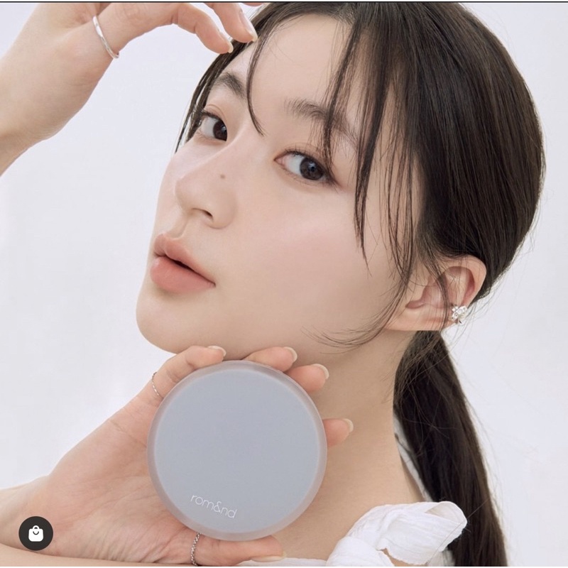 PHẤN NƯỚC ROMAND NU ZERO CUSHION