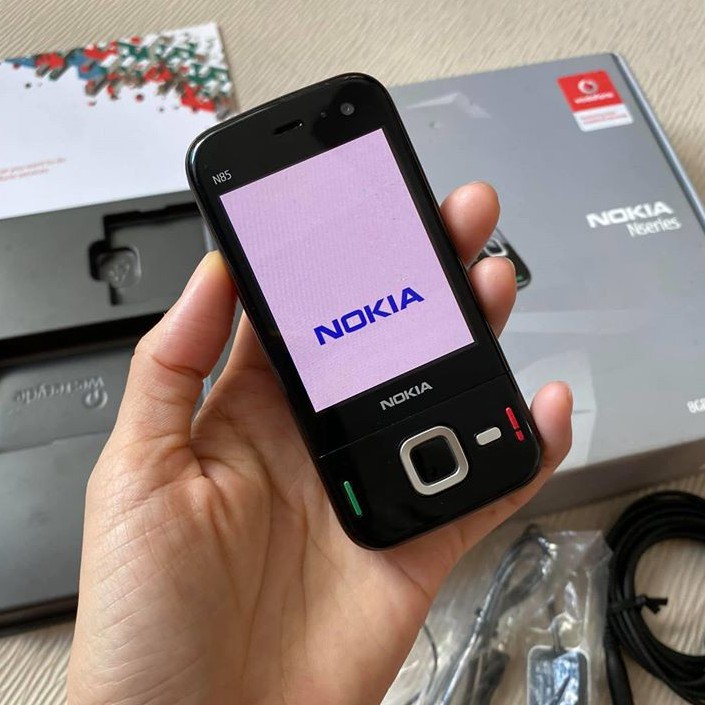 ĐIỆN THOẠI NOKIA N85 KIỂU DÁNG NẮP TRƯỢT