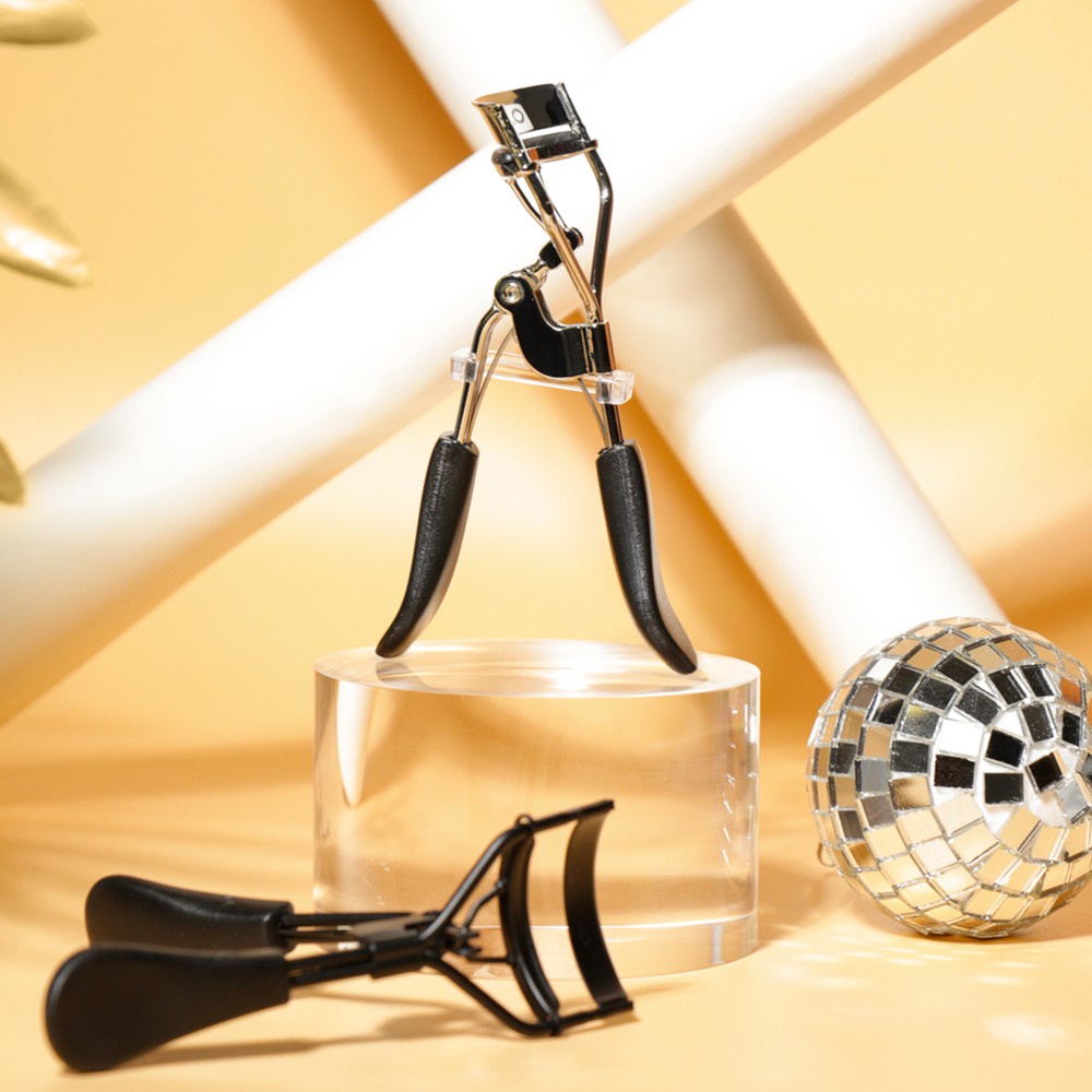 Kẹp Bấm Mi O.TWO.O 2 Màu Tùy