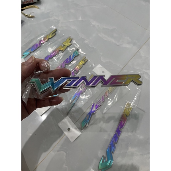 Cặp Tem logo titan xe winner