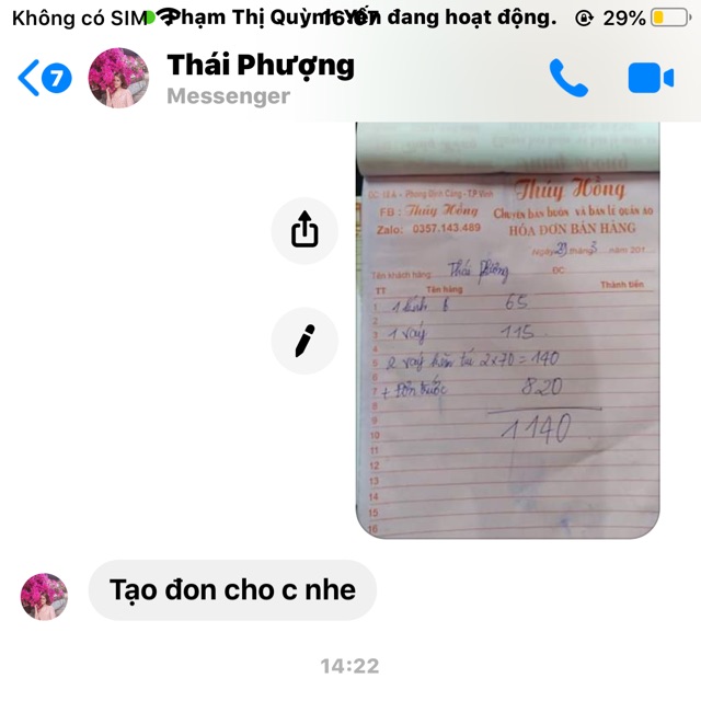 Áo phông đen