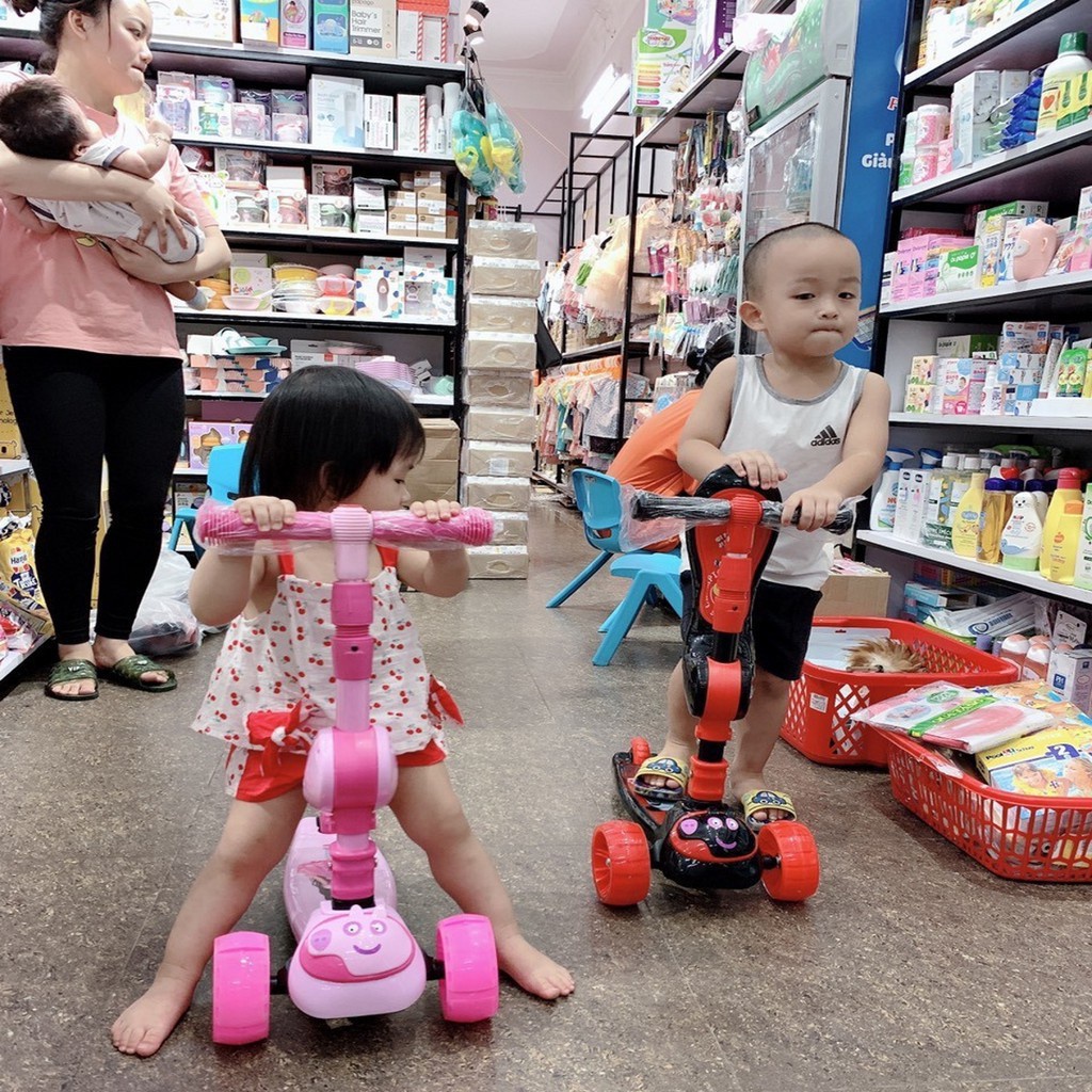 Xe trượt scooter cho bé Scooter Gà 2 in 1 có nhạc bánh xe phát sáng - xe scooter có ghế ngồi kết hợp chòi chân đa năng