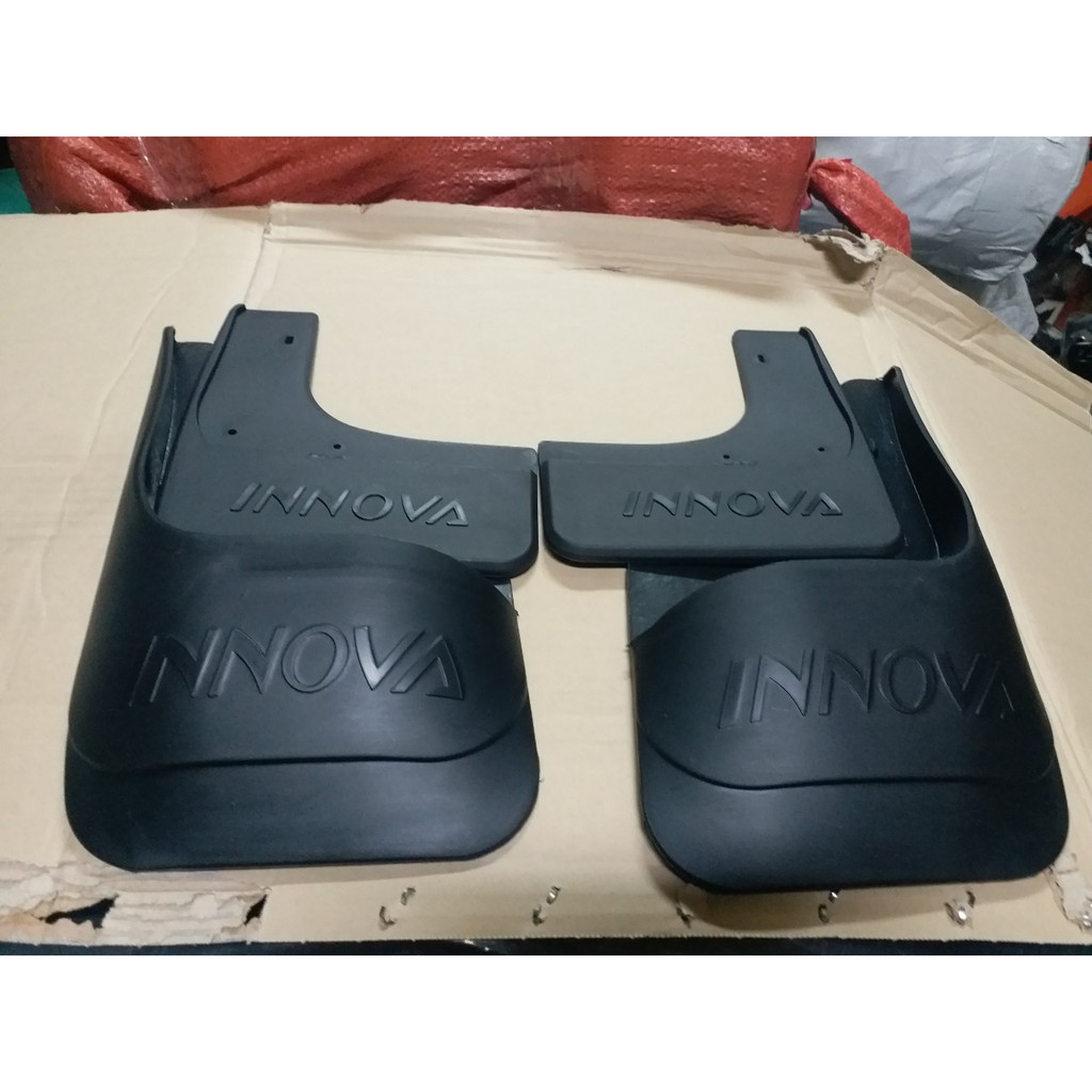 Bộ chắn bùn Toyota Innova 2012,2013,2014,2015,2016.