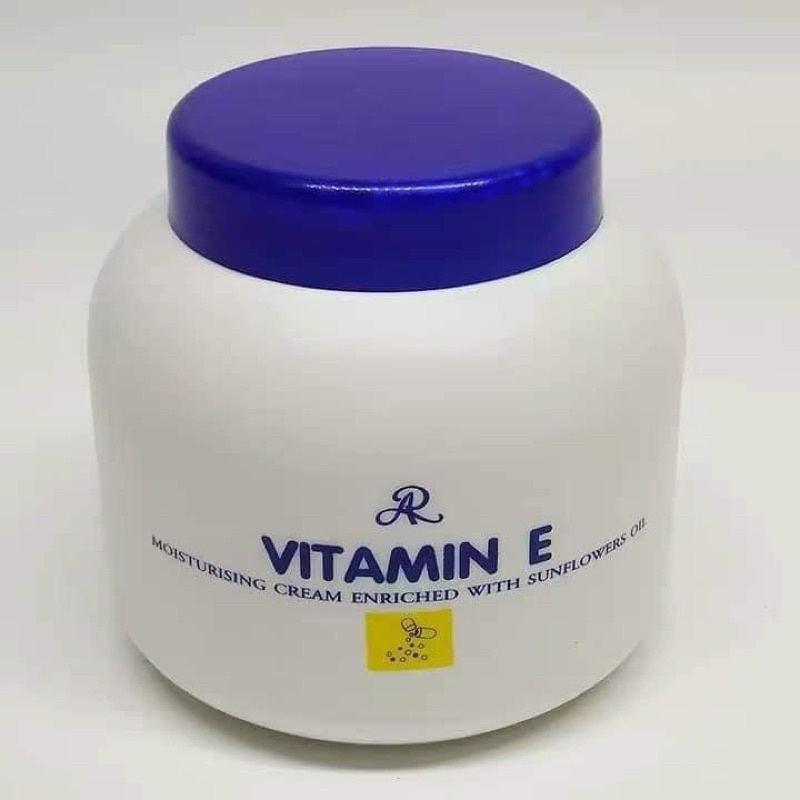 Kem Dưỡng ẩm vitamine Thái Lan hàng chuẩn