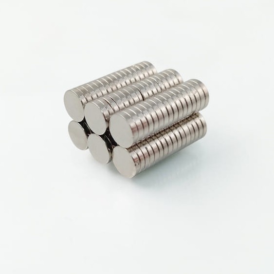 Nam Ch&acirc;m 5x1 5x2 5x3 Tr&ograve;n đường k&iacute;nh 5mm