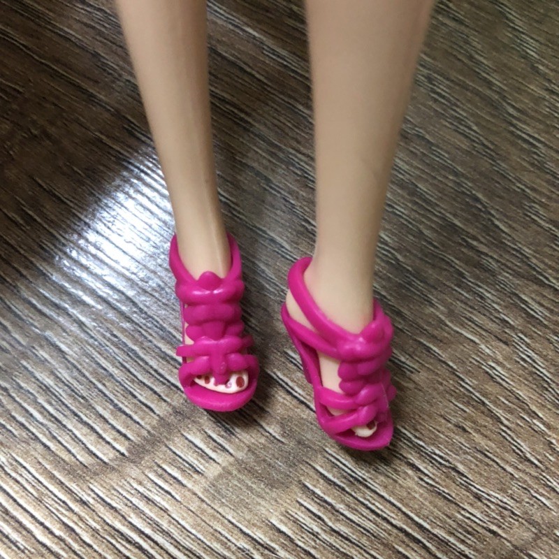 S2A- Set 20 đôi giày cho búp bê barbie muse xinyi
