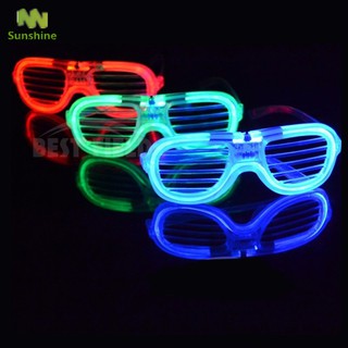 Mắt kính nhựa đèn LED 3 chế độ phát sáng phong cách độc đáo