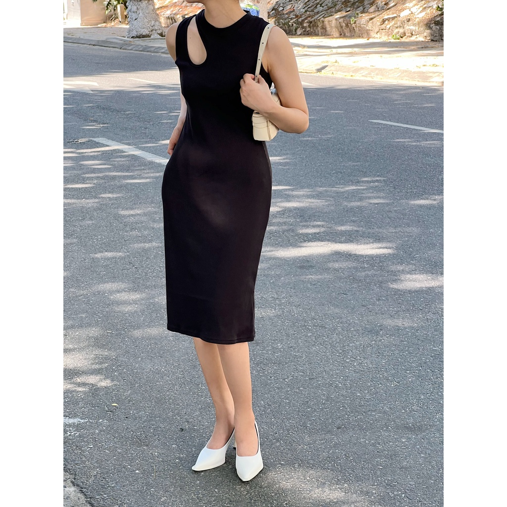 Đầm thun midi cut out vai sát nách thời trang GAGO màu đen GG3952