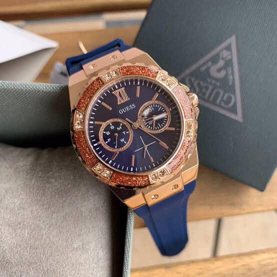 Đồng Hồ Nữ Guess Limelight Crystal Blue W1053L1