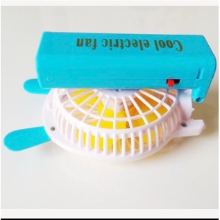 Quạt cầm tay chạy Pin