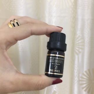 Nước hoa vùng kín Dionel màu đen