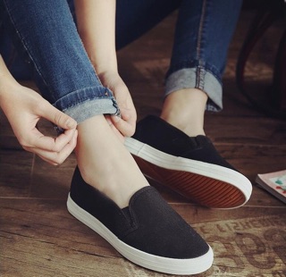 Giày slip on trơn