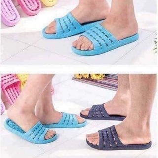 Dép xốp lỗ đi trong nhà