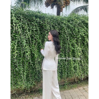 Bộ bà ba trắng