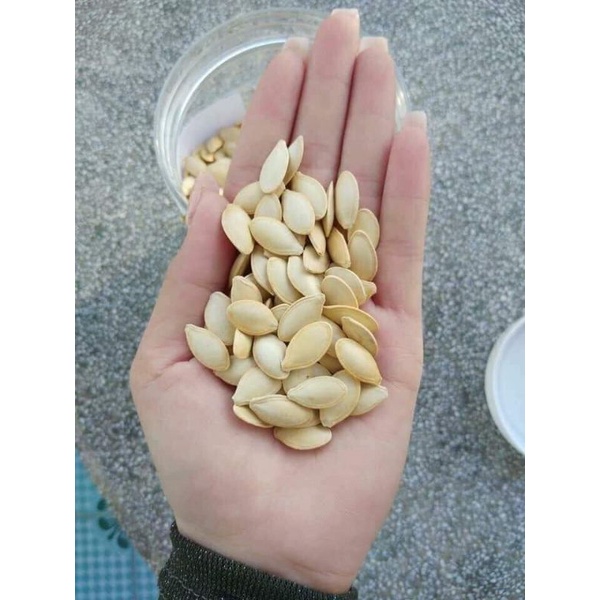 Hạt bí sạch rang tay