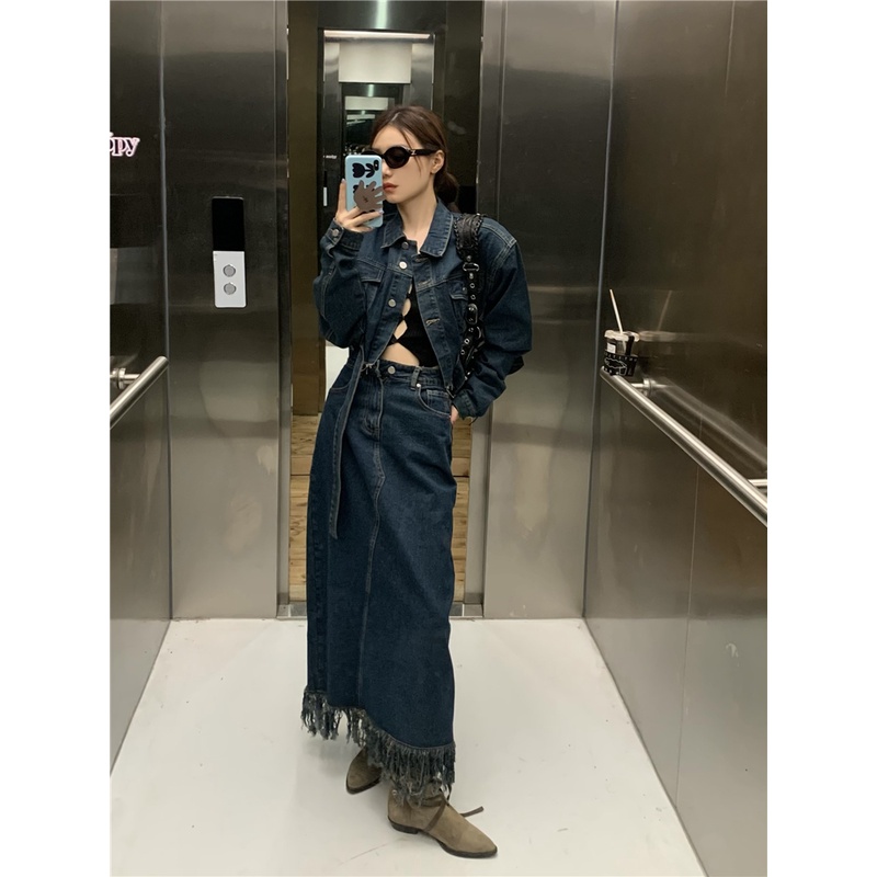 Set Áo Khoác Denim Dài Tay Form Rộng Và Chân Váy Tua Rua Thời Trang Dành Cho Nữ
