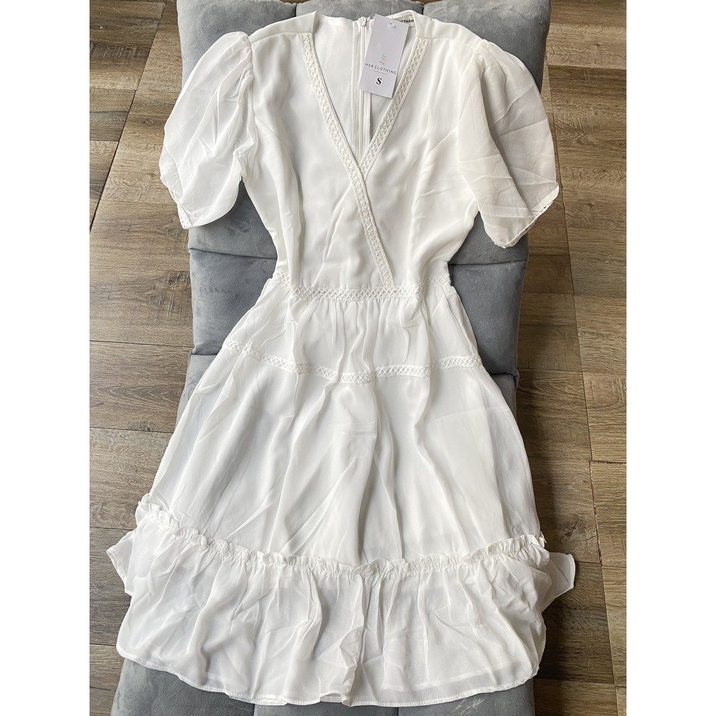 Đầm trắng dự tiệc cổ V phối ren đắp chéo váy may 2 lớp sang chảnh [vải loại một hàng store] | BigBuy360 - bigbuy360.vn