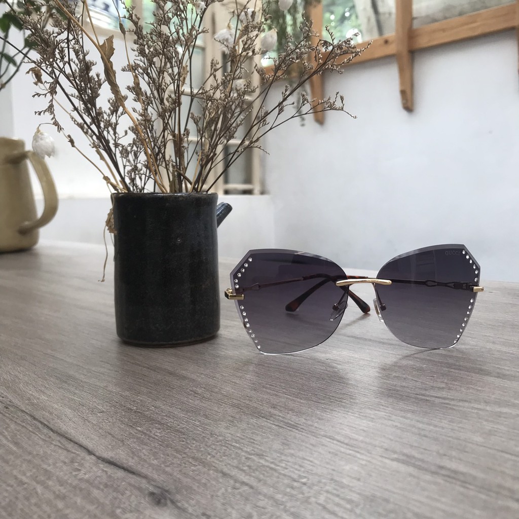 Kính mát nữ, kính nữ thời trang hot nhất 2020 | BigBuy360 - bigbuy360.vn