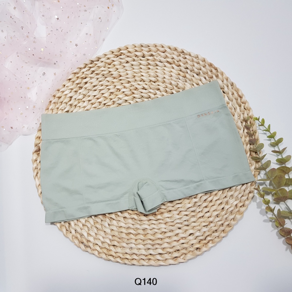 Quần lót nữ - Quần Boxer Reebok, Danskin - Vải cotton, siêu co giãn, mỏng mát, tôn dáng siêu gợi cảm, kháng khuẩn - Q140