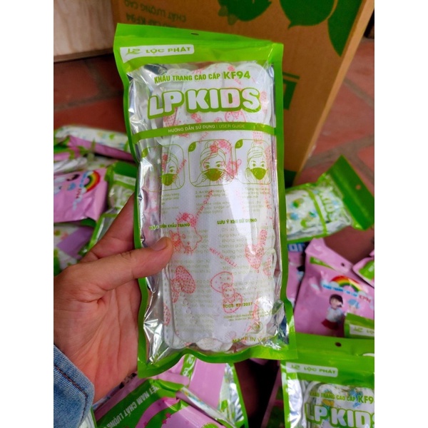 Set 50c khẩu trang KF94 cho bé hoạ tiết xinh xắn | BigBuy360 - bigbuy360.vn