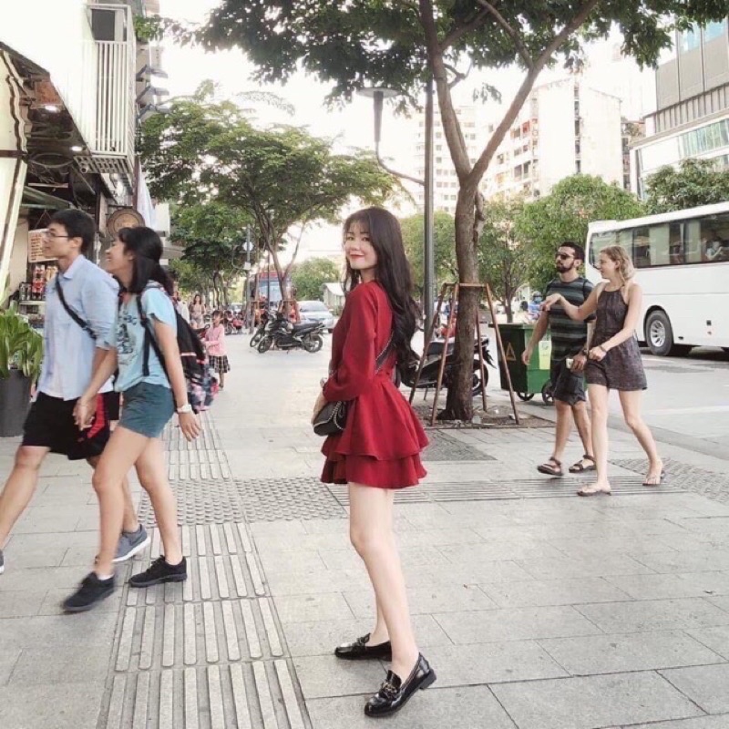 Jum đỏ cổ V pass