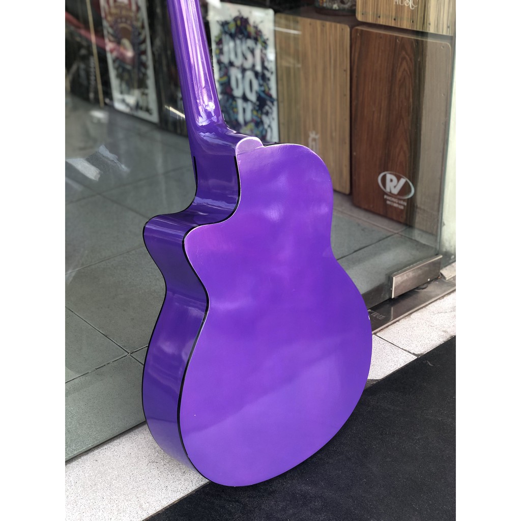 Đàn guitar acoustic giá rẻ màu tím tặng kèm bao và phím gãy