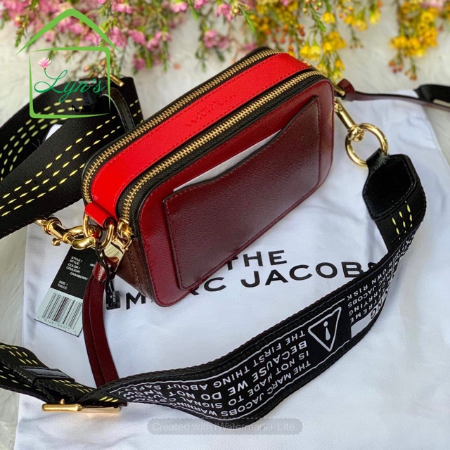 Túi Marc Jacobs Snapshot đỏ cranberry