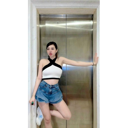 Áo yếm bảng bự trắng phối đen mặc được nhiều kiểu A15