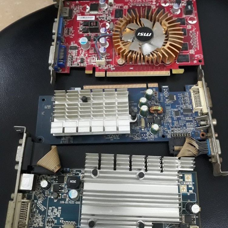 Xác Card hình cũ hỏng - lấy linh kiện